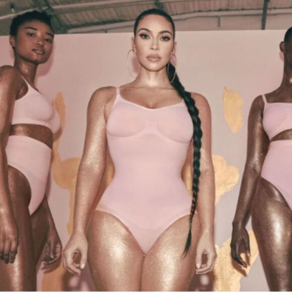 Skims Sculpting Thong Bodysuit - Limited Edition Quartz - 4x / 5x - NIB - Picture 3 of 6